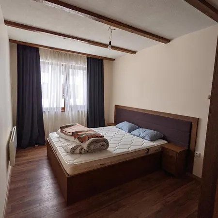 Daire Lovely 1-bedroom With Mountain View