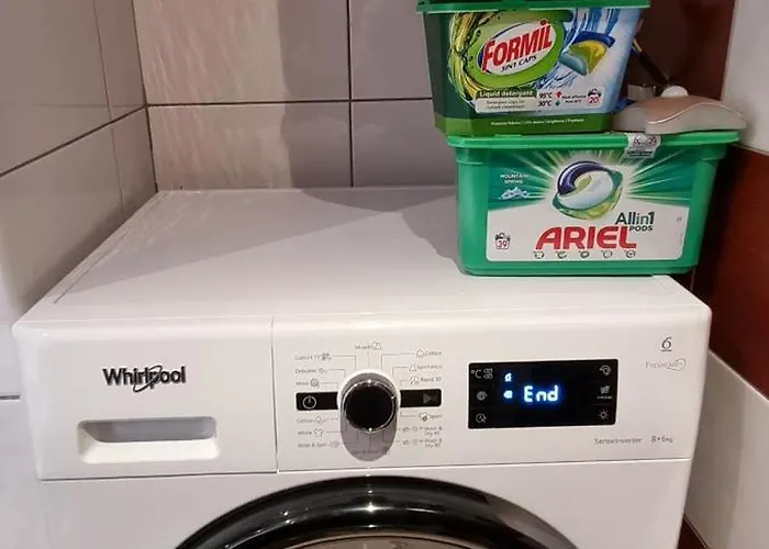 Lovely 1-bedroom With Mountain View